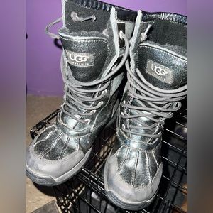 Ugg size 3 black with glitter